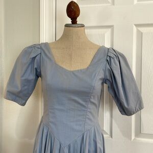 Fabulous Laura Ashley Midaxi classic Cottagecore timeless Dress Uk8 Black New BT001